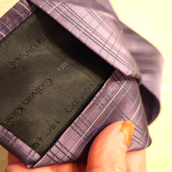 Calvin Klein Tie Silk Never Worn - Picture 5 of 6